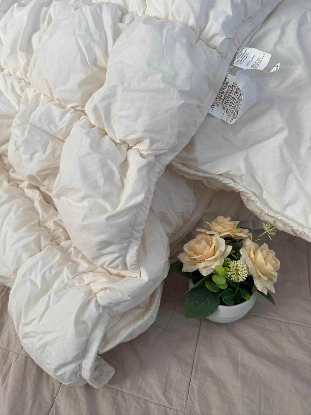 PARACHUTE 100% ORGANIC COZY COTTON Comforter white new KING/CAL KING